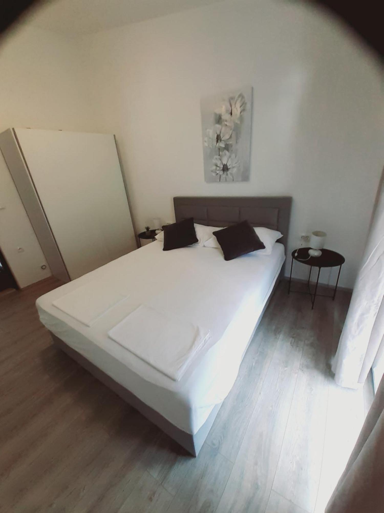 Tonka Apartments غراداك الغرفة الصورة